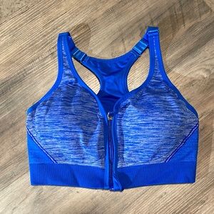 DSG zip up sports bra